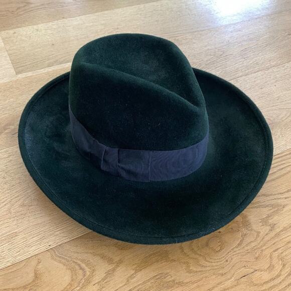 Eric Javits - Wool Zora Felt Fedora Hat in Forest Green - Picture 1 of 6
